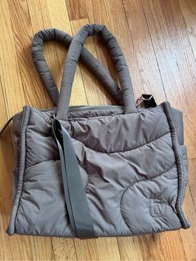 Thirty Years Thirtyyears Drift Puffer Quilted Tote Bag in Clay Taupe